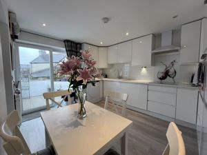 Kitchen/Dining Room- click for photo gallery